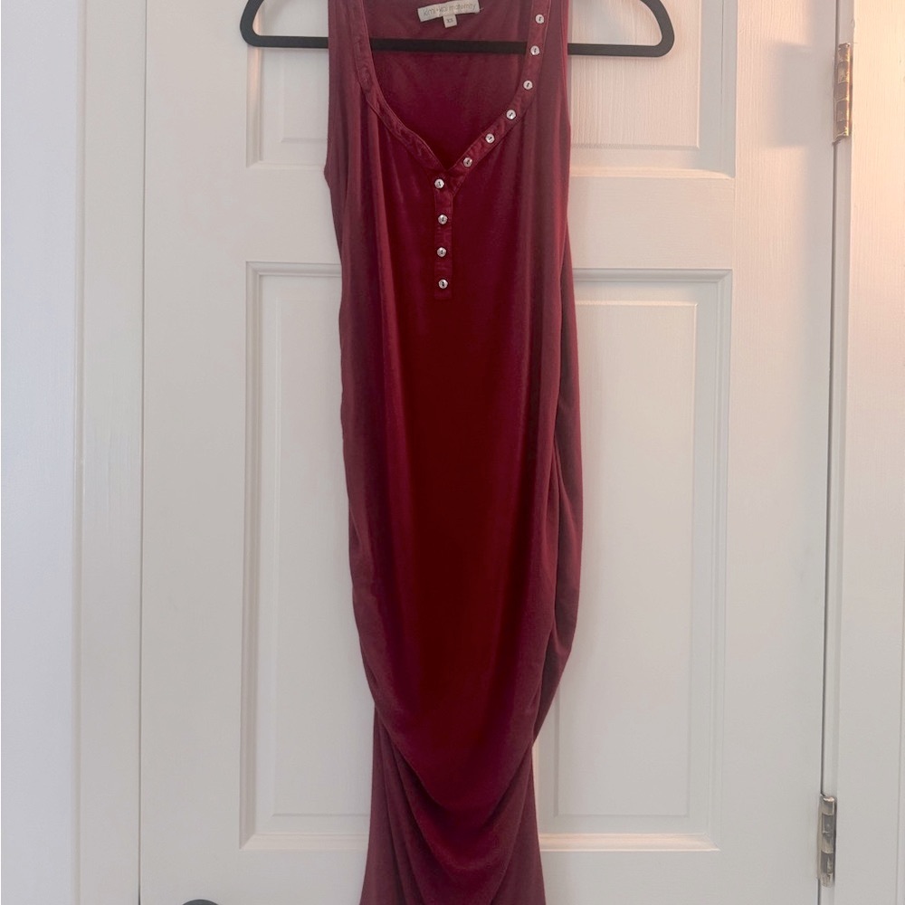 Kimi+Kai Alice Red Sleeveless Maternity Midi Dress